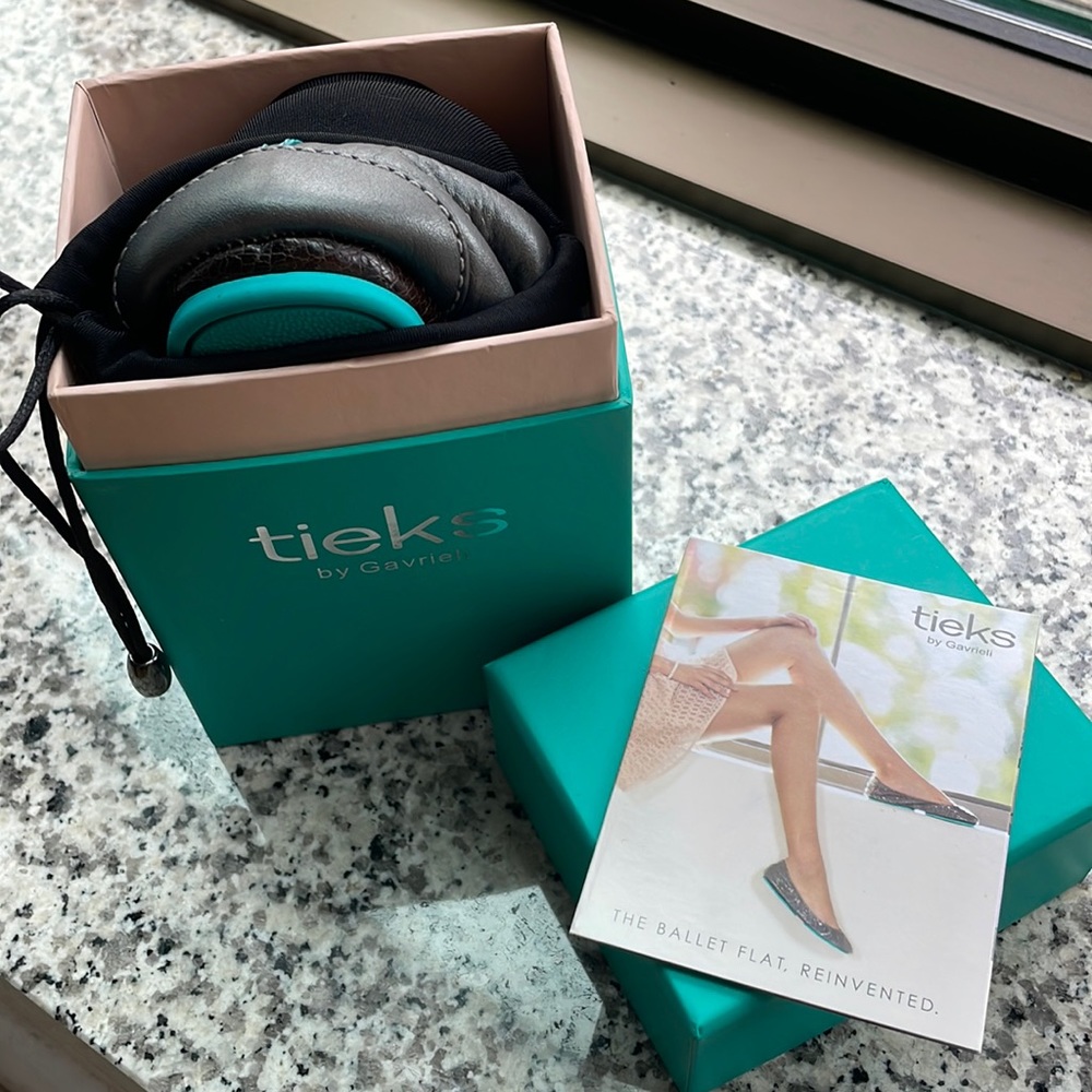 Brand new, never worn Tieks by Gavreli, size 6